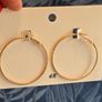 Gold earrings from H&M. Image 6