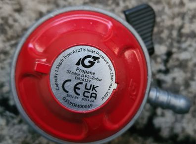 Propane gas regulator