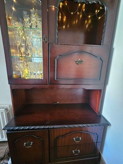 Mahogany dresser