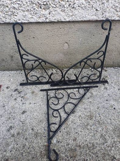 Cast Iron Wall Brackets