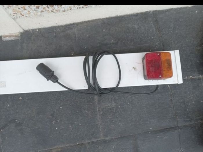trailer light bar