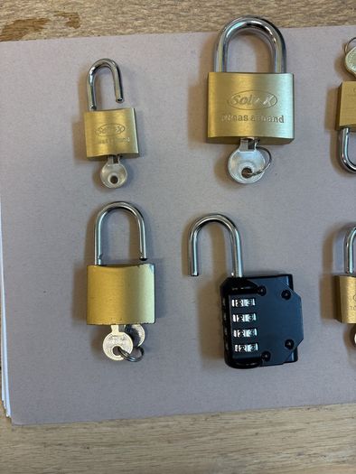 Locks x 8