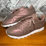 Reebok Classic Pearlized Rose Gold Ladies Trainers w/Box UK8.5 EUR42.5 Image 5