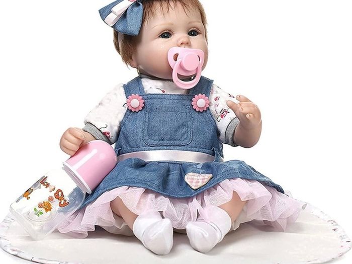 Reborn Dolls Girl 22inch 55cm Realistic Handmade Soft Silicone Lifelike Blue Eyes Newborn Toy Doll That Look Real Reborn Baby Dolls Vinyl Birthday Gift (FREE POSTAGE)