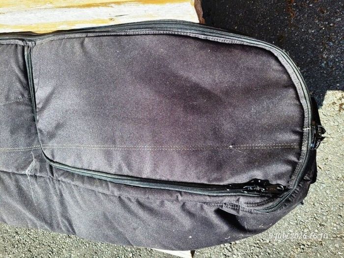 - DakineSnow Board Case