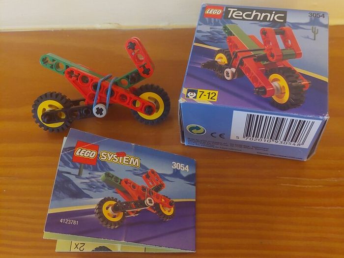 Lego Technic motorbike - set 3054 - from 1998