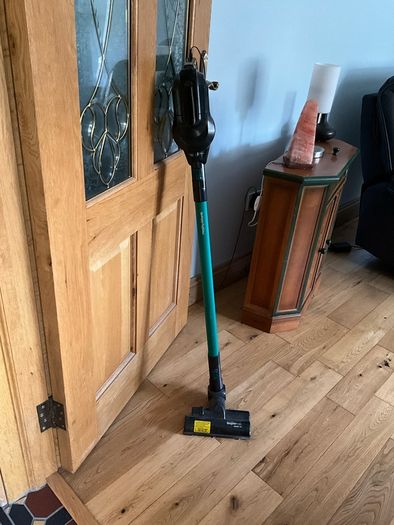 Morphy richards cordless vacuum - cordless Supervac sleek lite