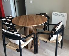 Dining table and 4 chairs