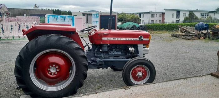 Massey Ferguson 135