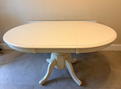 Extendable Dining Table (no chairs)