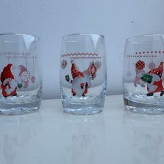 Christmas cups