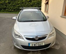 Opel astra vauxhall estate 2011