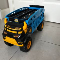 Hot Wheels Monster Trucks Mover