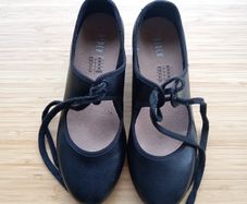tap dance shoes