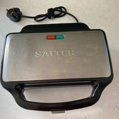 Salted toasted sandwich maker