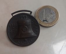 1929 antique commemorative badge brooch. D18 post 4e