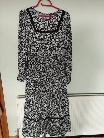 M&S Black & White Floral Midi Dress