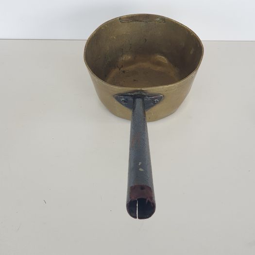 Brass heavy forged cooking pot antique