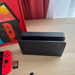 Nintendo Switch OLED (Neon Blue/Red) + Mario Kart 8 Deluxe + Super Mario Bros. W
