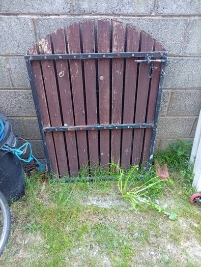 front gate bifold