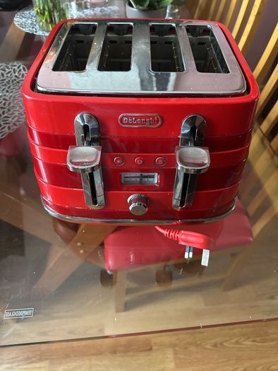 Delonghi toaster