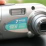 VIVITAR VIVICAM 3950 - 7MP / 12x Zoom Compact Digital Camera Tested Image 2