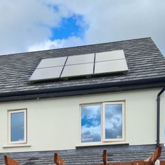 Complete Solar PV System (1.65kW Panels + 1.5kW Inverter + Roof Mounting Rails)