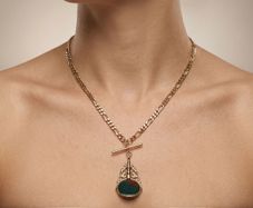 9 Carat Gold Necklace (31 grams)