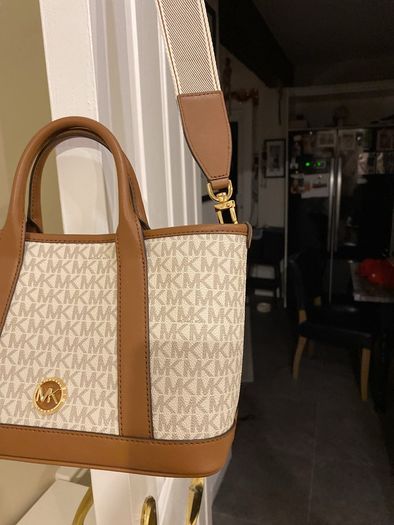 New Michael kors Tan/white handbag