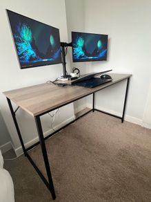 Desktop 135 x 60 x 76cm