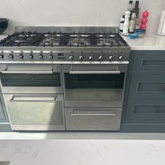 Smeg freestanding 2 oven and separate grill with 7 gas hob cooker