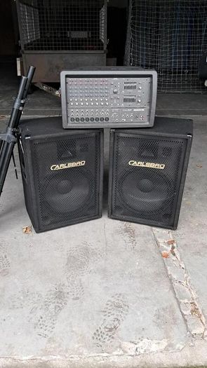Mackie 808M powered mixer with pair of Carlsbro Beta 115 speakers