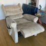 Electric reclining chair Image 4