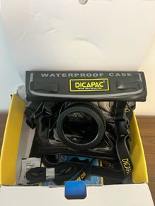 DicaPac waterproof DSLR case