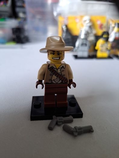 lego minifigures series 1  9 minifigures