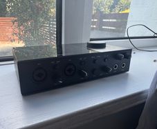 Native Instruments Komplete Audio 6 MK2 - USB Audio Interface