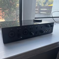 Native Instruments Komplete Audio 6 MK2 - USB Audio Interface