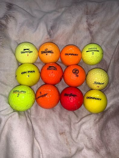 (12) Good quality colored golf balls