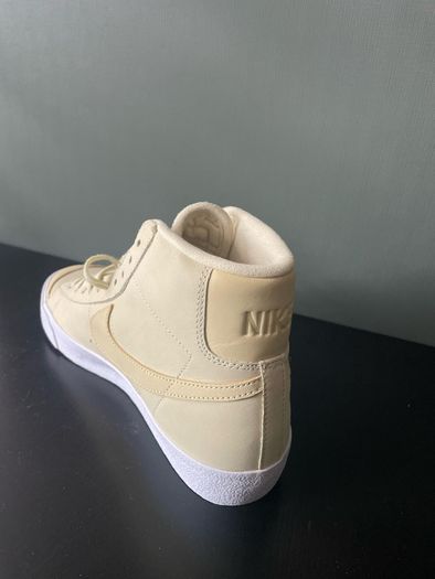 Original Nike UK6.5 Mid leather trainers woman's shoes sneakers
