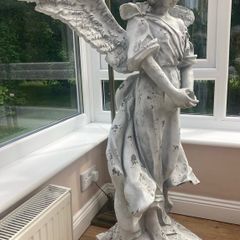 Large Angel with detachable wings