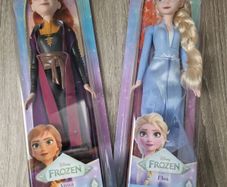 Anna and Elsa dolls Frozen