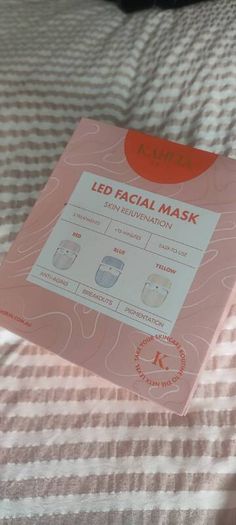 LED facial mask red light