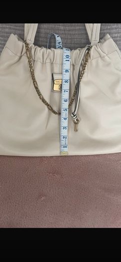 Marc Jacobs Cream Lambskin Leather Bag - The Christina Tote -