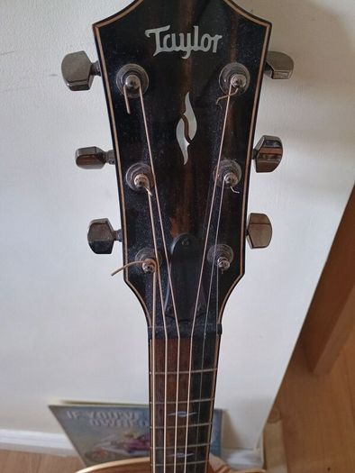 Taylor 814 CEAcoustic / Electric Guitar