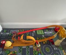 Hot Wheels Mario Kart track