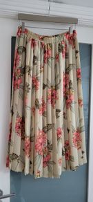 Floral pleated skirt Sz 44 (Fit 12UK-14UK) - Bnwot