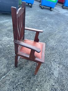 Collection of 8 Chairs