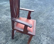 Collection of 8 Chairs
