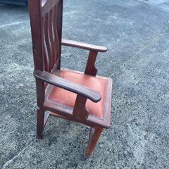 Collection of 8 Chairs