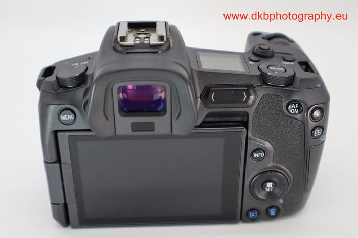 Canon Eos R Mirrorless Camera #0610